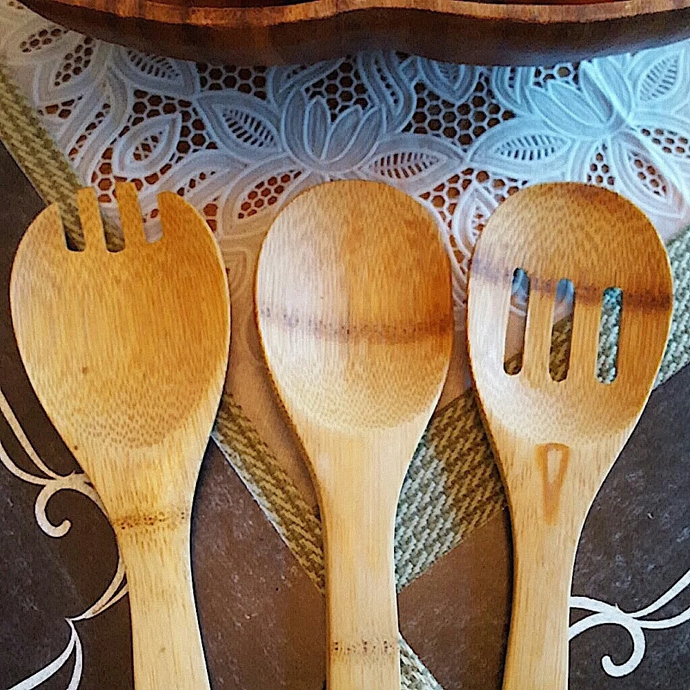 Vintage Set of 5 Monkey Pod Wood Salad Bowls